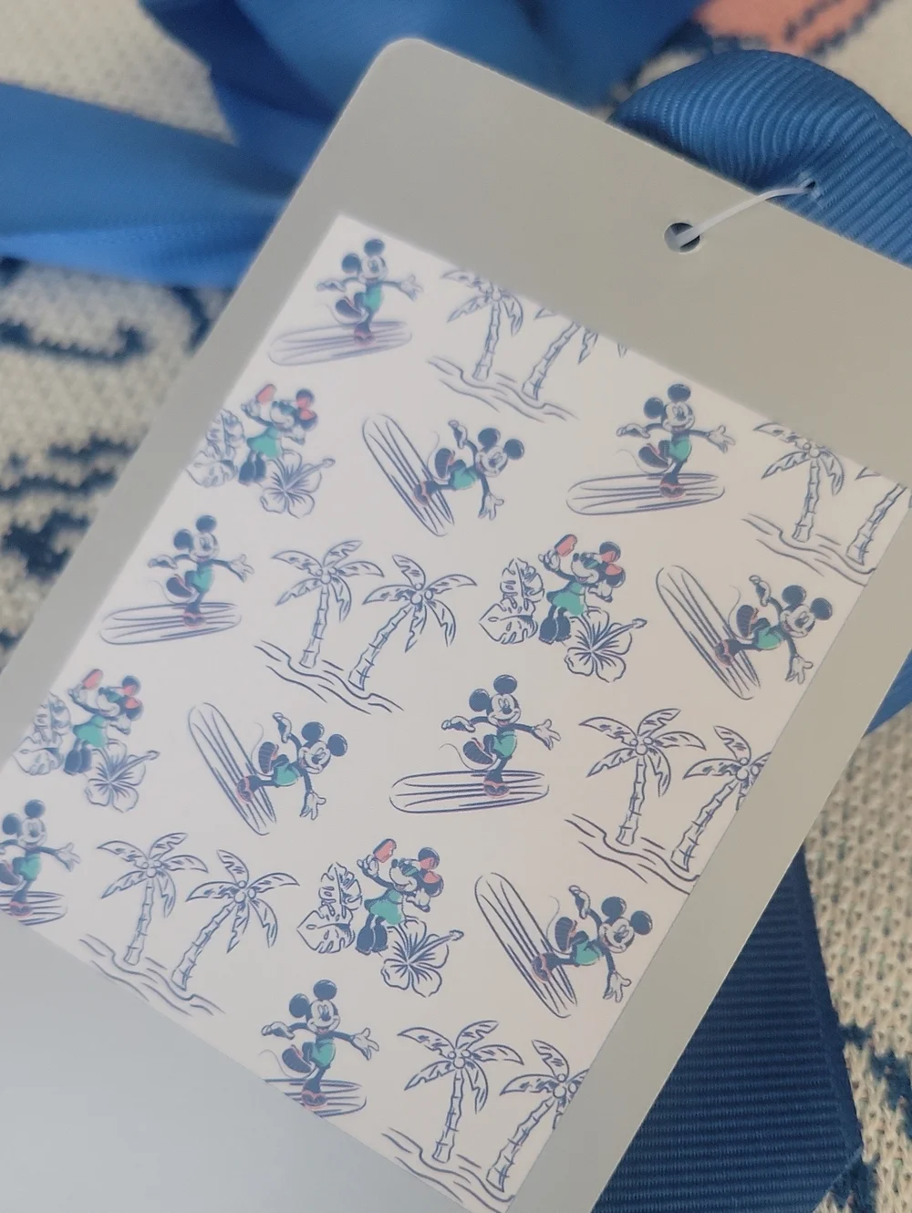 Disney Blue & White Mickey Mouse Knit Throw with Bow - Hawaiian theme